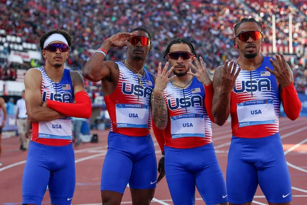 球迷：这人能飞吧？